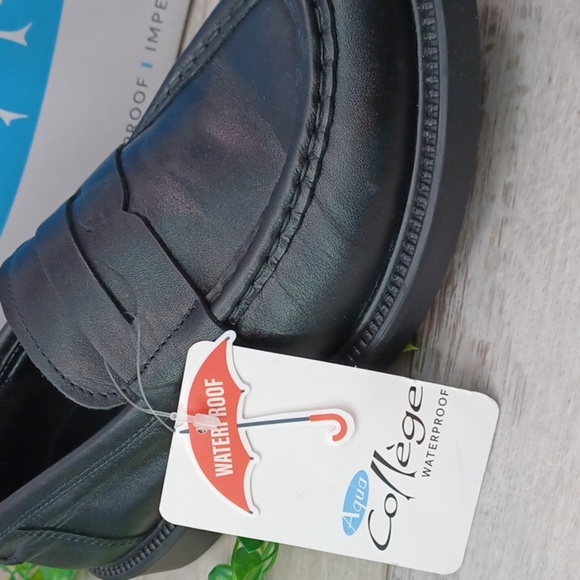 Aqua College Hearty Black Leather Waterproof Loafer NIB - Picture 3 of 8